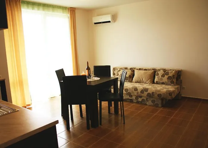 Πανσιόν Ask Πριμόρσκο