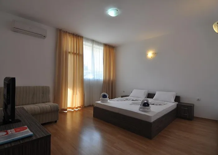 Πανσιόν Ask Πριμόρσκο